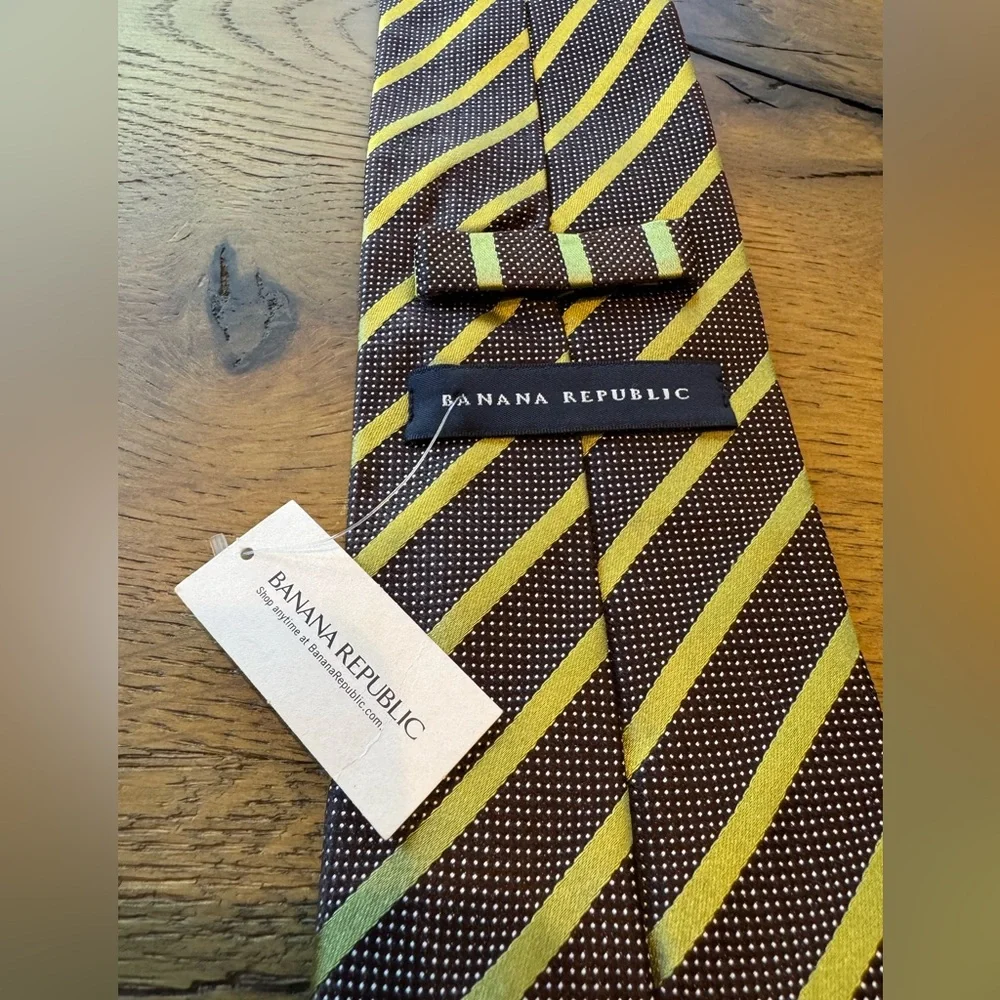 Banana Republic / NWT Men’s Striped Silk Tie - Picture 3 of 8